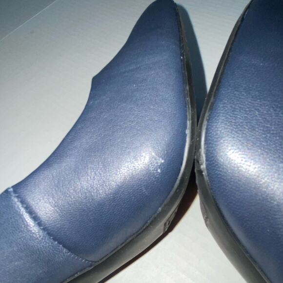 THE LIMITED Navy Blue Pointed Toe Heels SIZE 9.5 M Career Leather Pumps - Picture 3 of 10